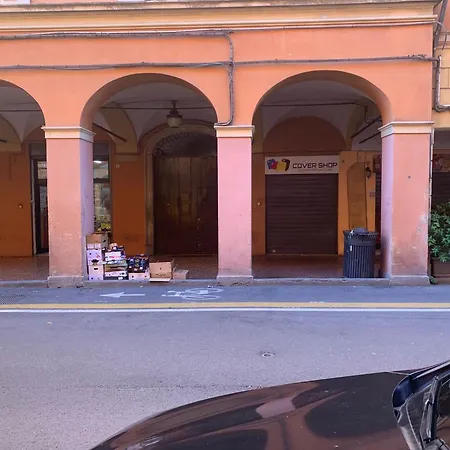 Bed & Breakfast San Vitale Ottantatre